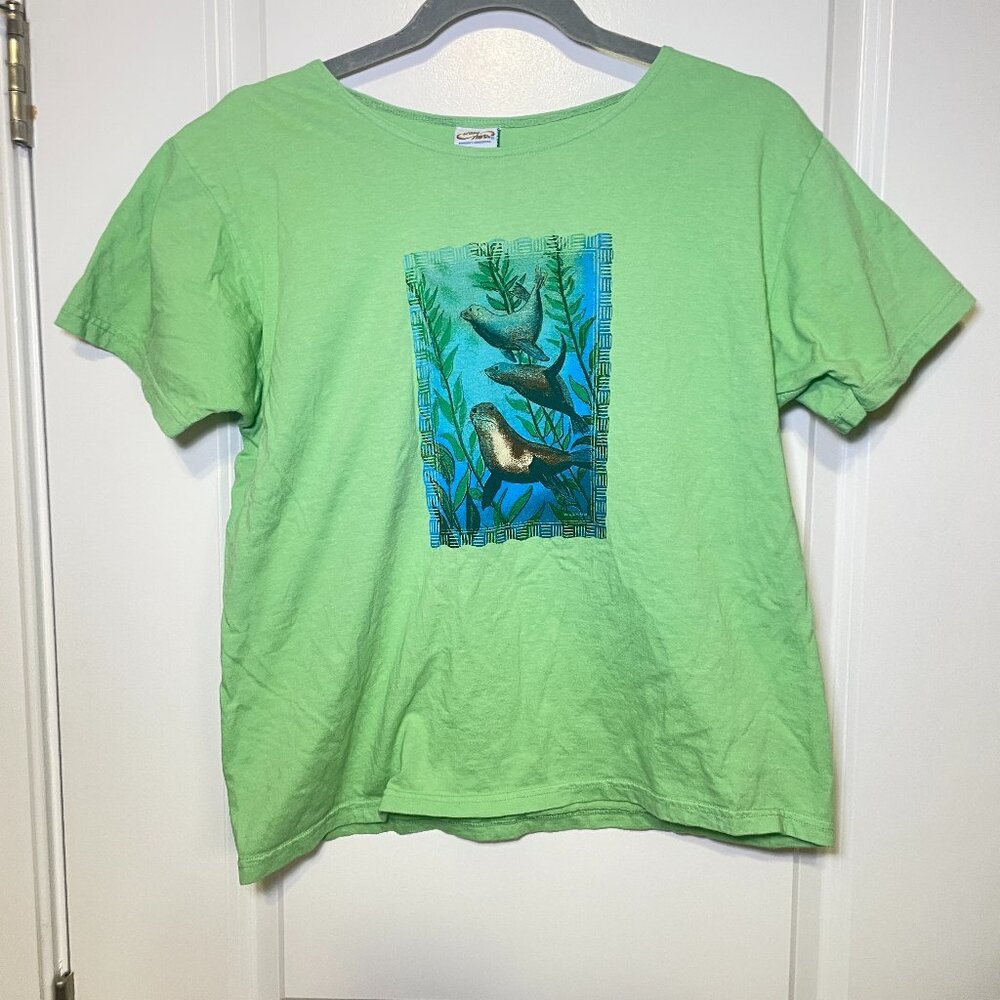 NWT Women's Medium Crazy Shirts Hawaii Original Green Seal T-Shirt